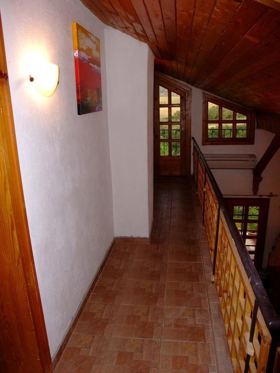 Къща за гости Каза Роза - Swiss Style Chalet Casa Rosa Guest House Кюстендил Номер фото